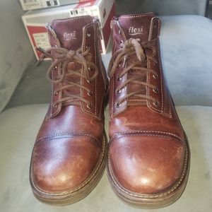 Flexi brown leather men boots